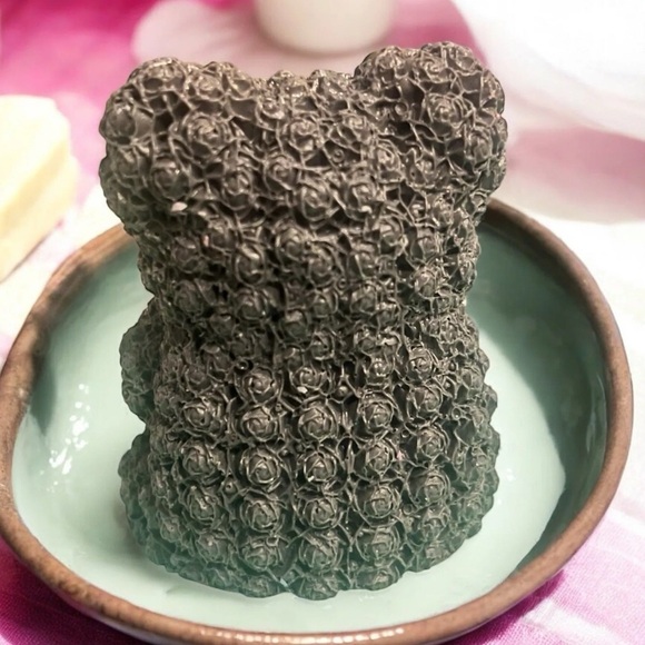 Leather Soap rose bear handmade 3x2in 5oz shea butter & coco butter - Picture 3 of 3